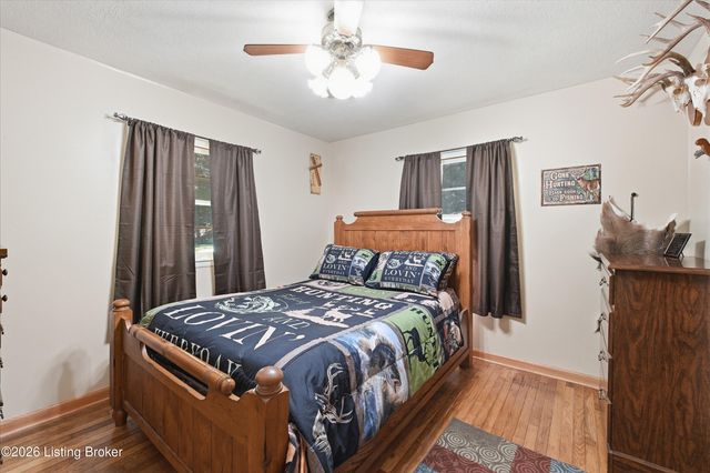 2598 Weavers Run Rd, West Point, KY 40177