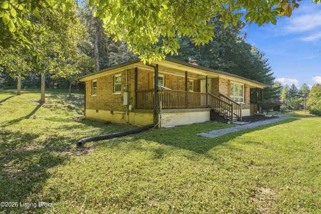 2598 Weavers Run Rd, West Point, KY 40177