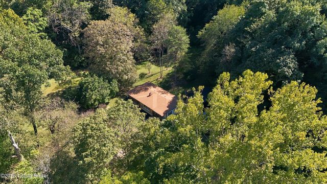 2598 Weavers Run Rd, West Point, KY 40177