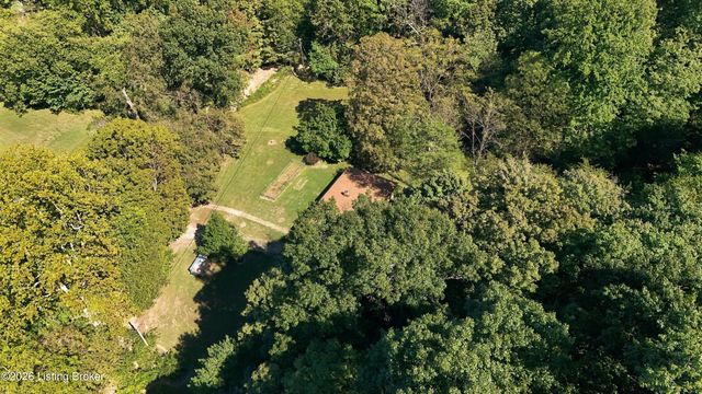 2598 Weavers Run Rd, West Point, KY 40177