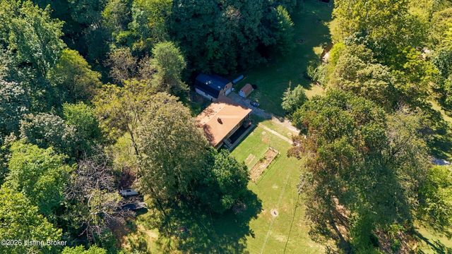 2598 Weavers Run Rd, West Point, KY 40177