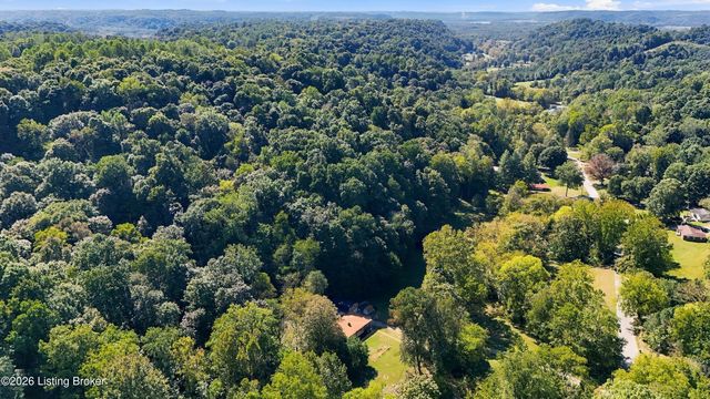 2598 Weavers Run Rd, West Point, KY 40177
