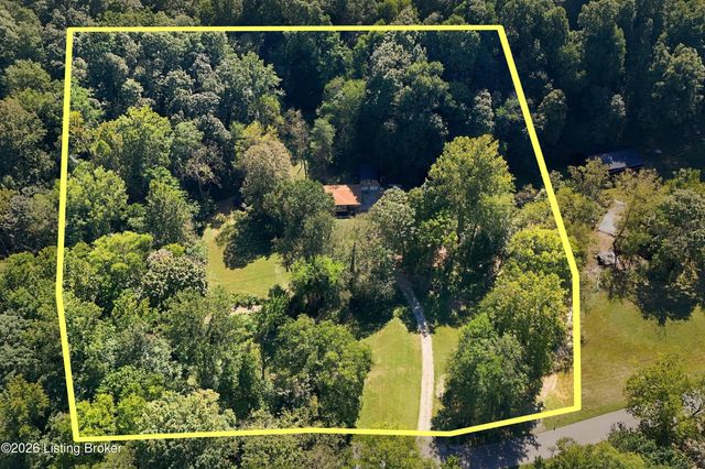 2598 Weavers Run Rd, West Point, KY 40177