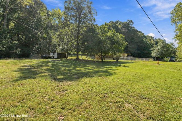2598 Weavers Run Rd, West Point, KY 40177