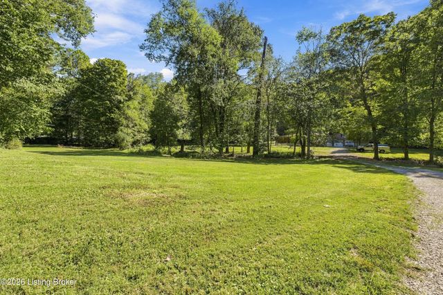 2598 Weavers Run Rd, West Point, KY 40177