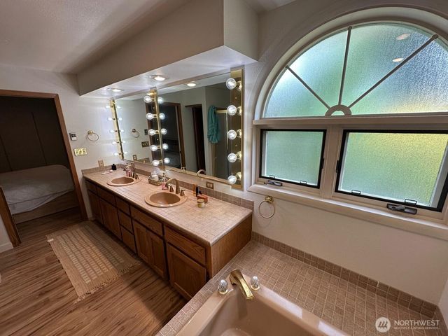 429 12th Street, Blaine, WA 98230