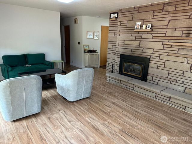 429 12th Street, Blaine, WA 98230