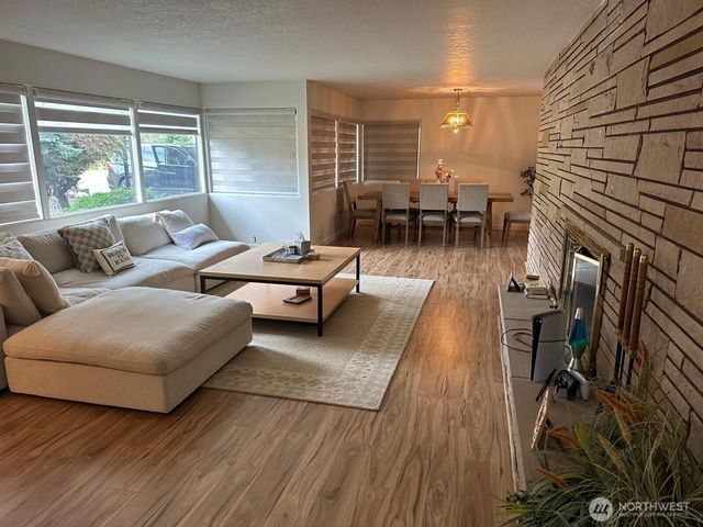 429 12th Street, Blaine, WA 98230