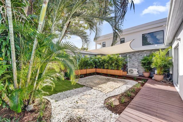 1224 NE 13th Ave 1, Fort Lauderdale, FL 33304