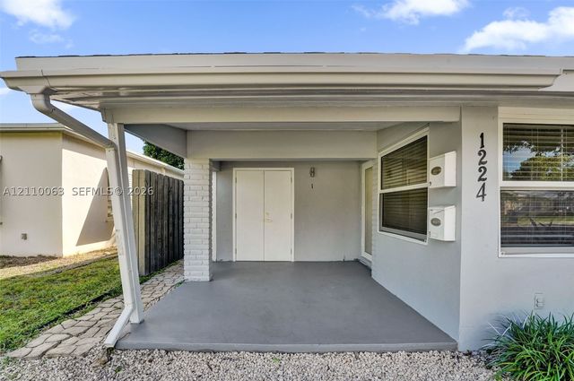 1224 NE 13th Ave 1, Fort Lauderdale, FL 33304