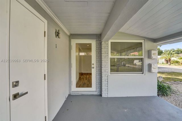 1224 NE 13th Ave 1, Fort Lauderdale, FL 33304