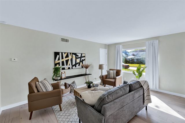 10506 Sandra Lynn Drive, Dallas, TX 75228