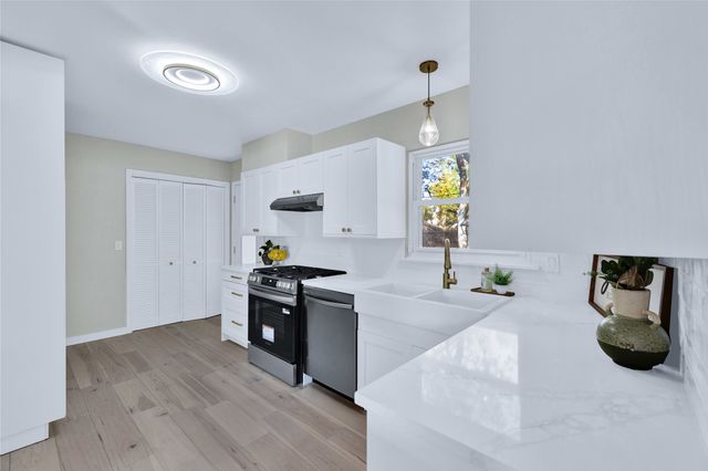 10506 Sandra Lynn Drive, Dallas, TX 75228