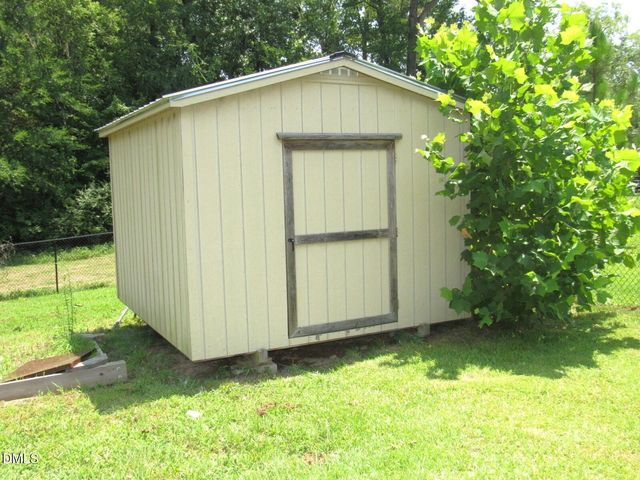 104 Woodbine Drive, Louisburg, NC 27549