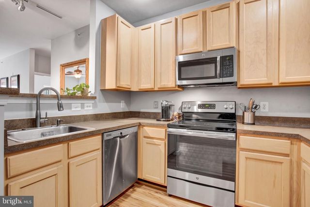 42480 ROCKROSE SQ #302, Brambleton, VA 20148