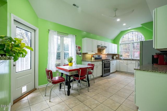 110 Covington Drive, Chapel Hill, NC 27514