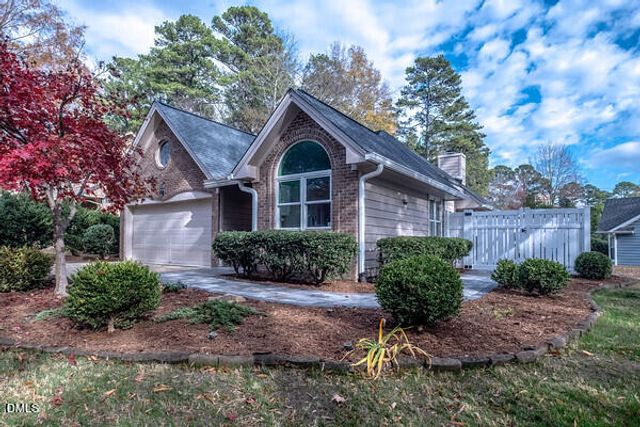 110 Covington Drive, Chapel Hill, NC 27514