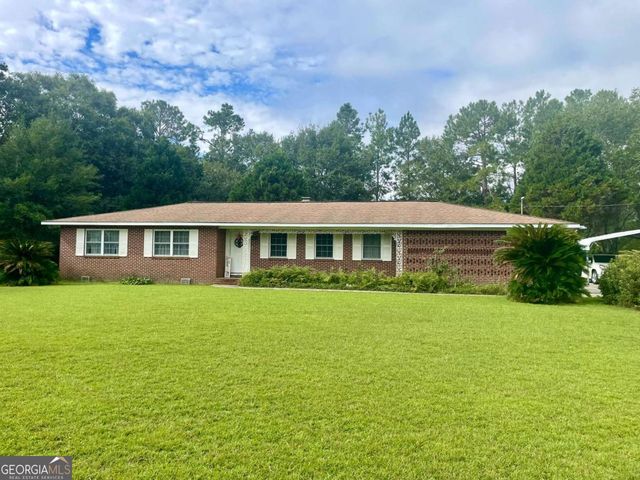 803 E Barnard Street, Glennville, GA 30427