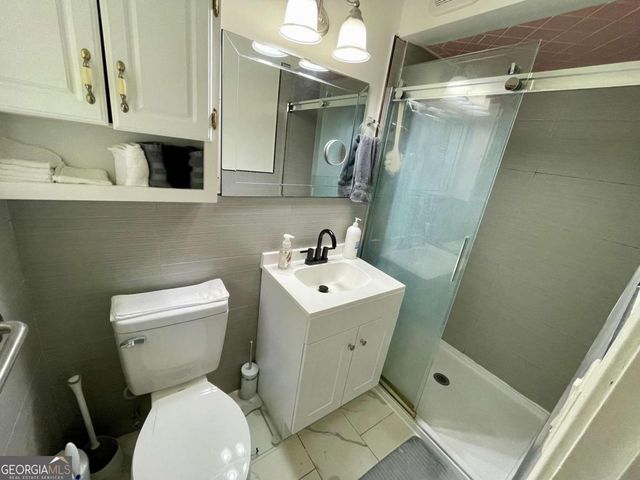 803 E Barnard Street, Glennville, GA 30427