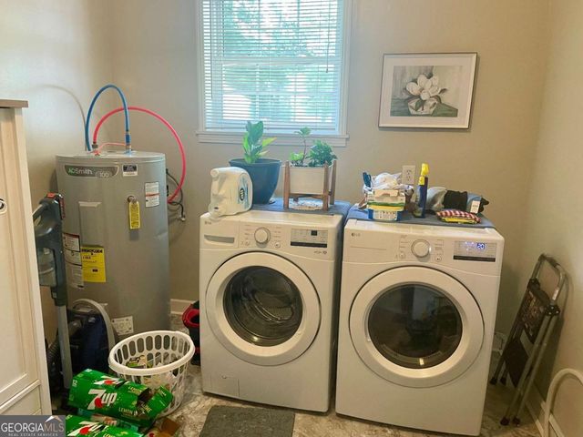 803 E Barnard Street, Glennville, GA 30427