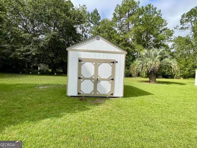 803 E Barnard Street, Glennville, GA 30427