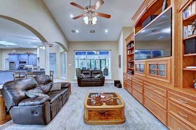 9526 Deer Path Lane, Magnolia, TX 77354