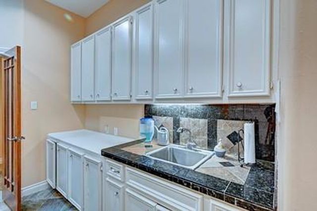 9526 Deer Path Lane, Magnolia, TX 77354