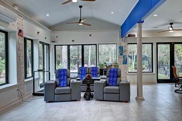 9526 Deer Path Lane, Magnolia, TX 77354