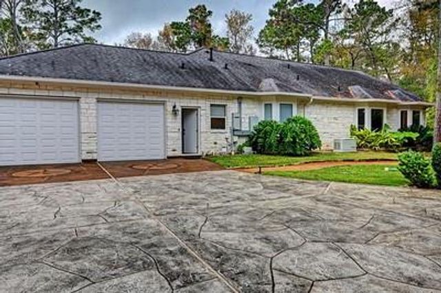 9526 Deer Path Lane, Magnolia, TX 77354