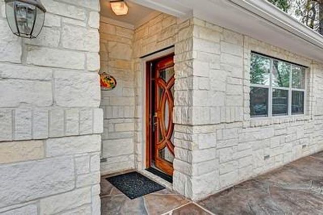 9526 Deer Path Lane, Magnolia, TX 77354