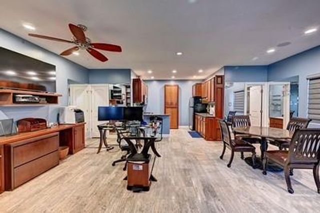 9526 Deer Path Lane, Magnolia, TX 77354