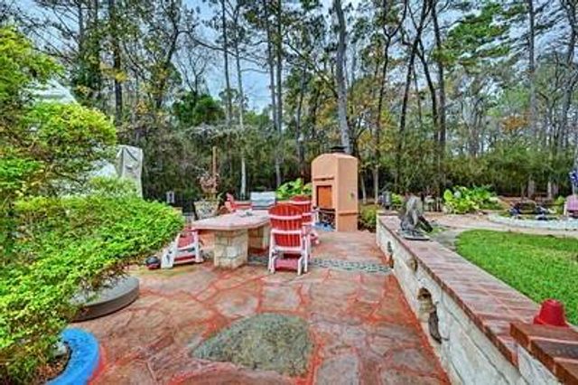 9526 Deer Path Lane, Magnolia, TX 77354