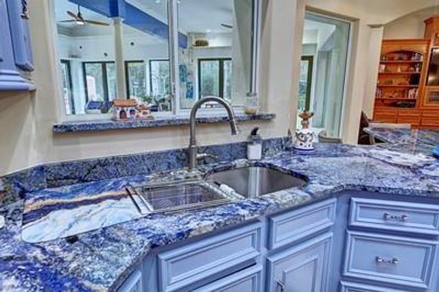 9526 Deer Path Lane, Magnolia, TX 77354