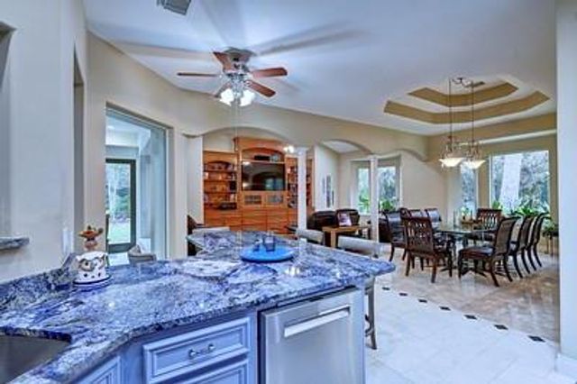 9526 Deer Path Lane, Magnolia, TX 77354