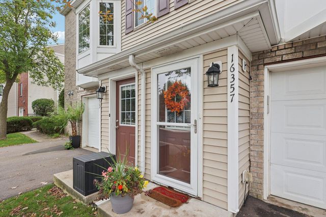 16357 Timber Crest Drive SE, Prior Lake, MN 55372