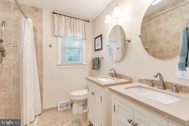 523 WAYNE AVE, Pitman, NJ 08071