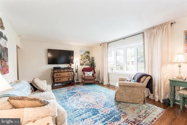 523 WAYNE AVE, Pitman, NJ 08071