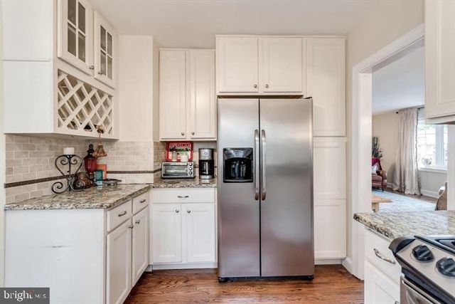 523 WAYNE AVE, Pitman, NJ 08071