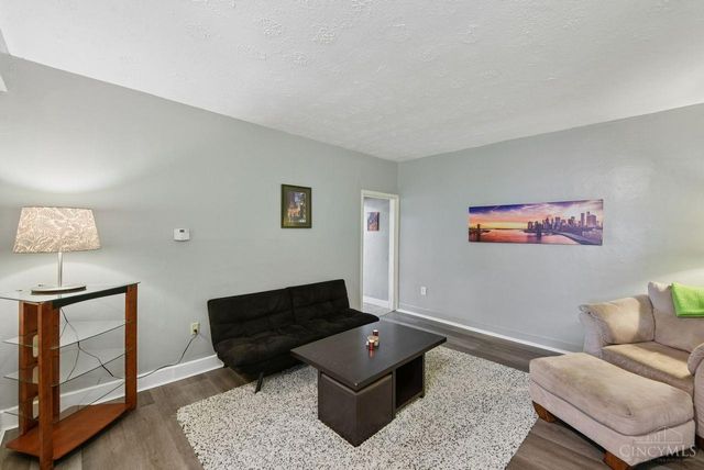 738 Enright Avenue, Cincinnati, OH 45205