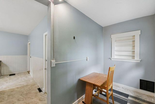 738 Enright Avenue, Cincinnati, OH 45205