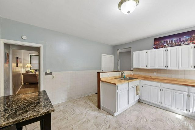738 Enright Avenue, Cincinnati, OH 45205