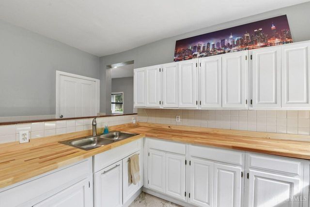 738 Enright Avenue, Cincinnati, OH 45205