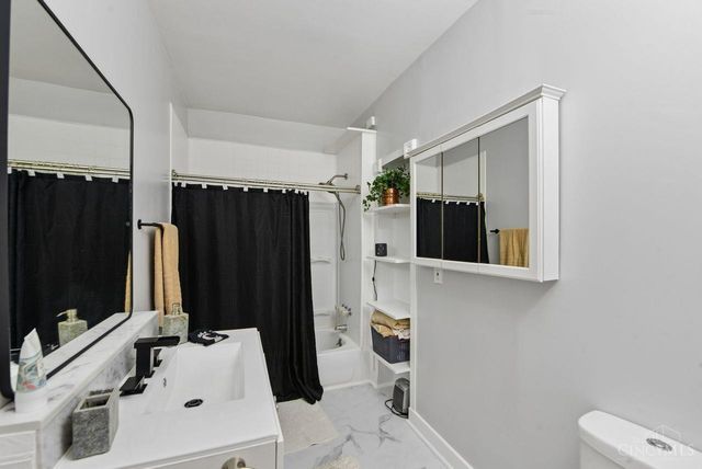 738 Enright Avenue, Cincinnati, OH 45205