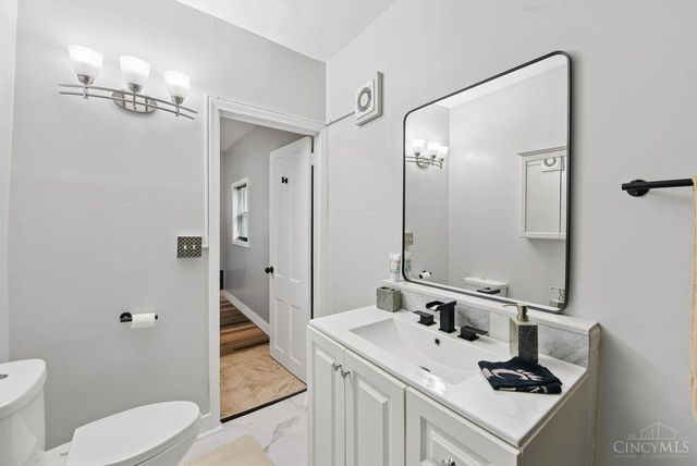 738 Enright Avenue, Cincinnati, OH 45205
