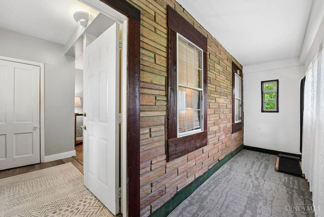 738 Enright Avenue, Cincinnati, OH 45205