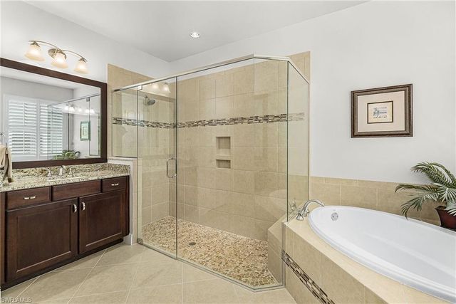 9889 Alhambra LN, Bonita Springs, FL 34135