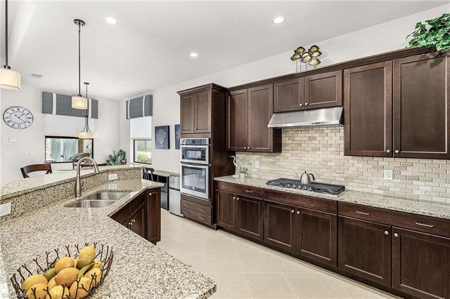 9889 Alhambra LN, Bonita Springs, FL 34135