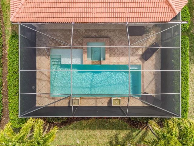 9889 Alhambra LN, Bonita Springs, FL 34135