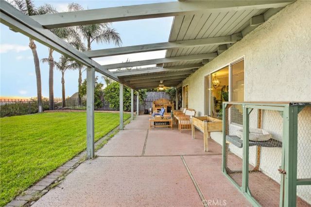 3044 Mountain Top, Highland, CA 92346
