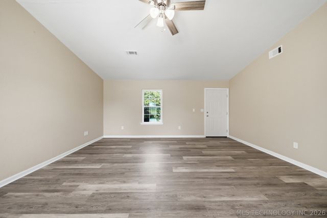 622 N Cowskin Drive, Cleveland, OK 74020